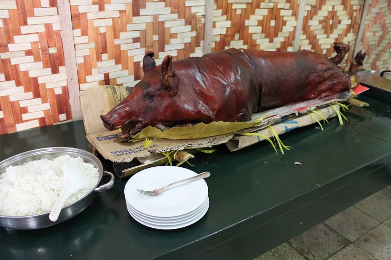 Extra Large – Estimated No. of People: 45-55 lechon pig from Cebu